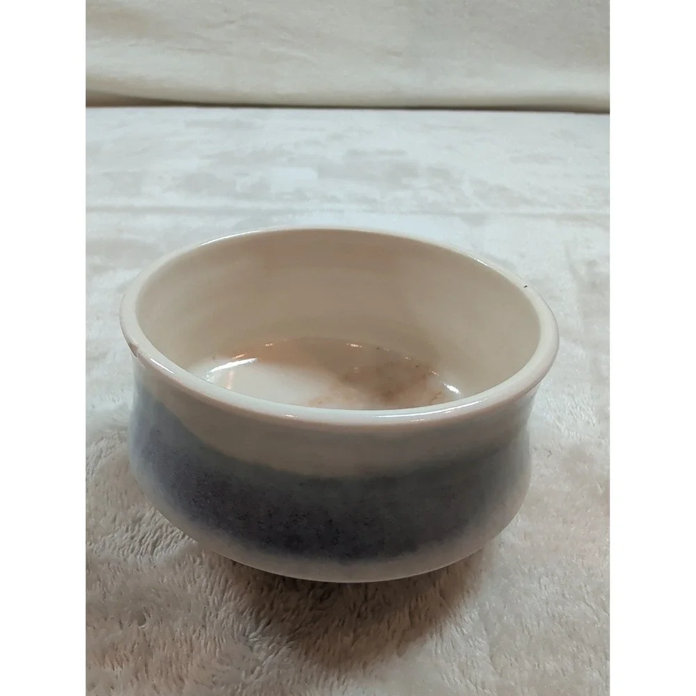 Studio Pottery Blue White Ombre Glazed Ceramic Bowl Handcrafted Signed‎ 4.5